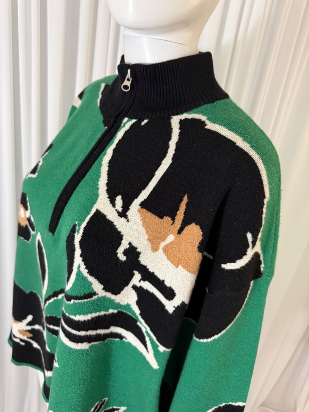 Sugarlips Carrey Floral Quarter Zip Sweater Green Black XL NWOT - Picture 13 of 16